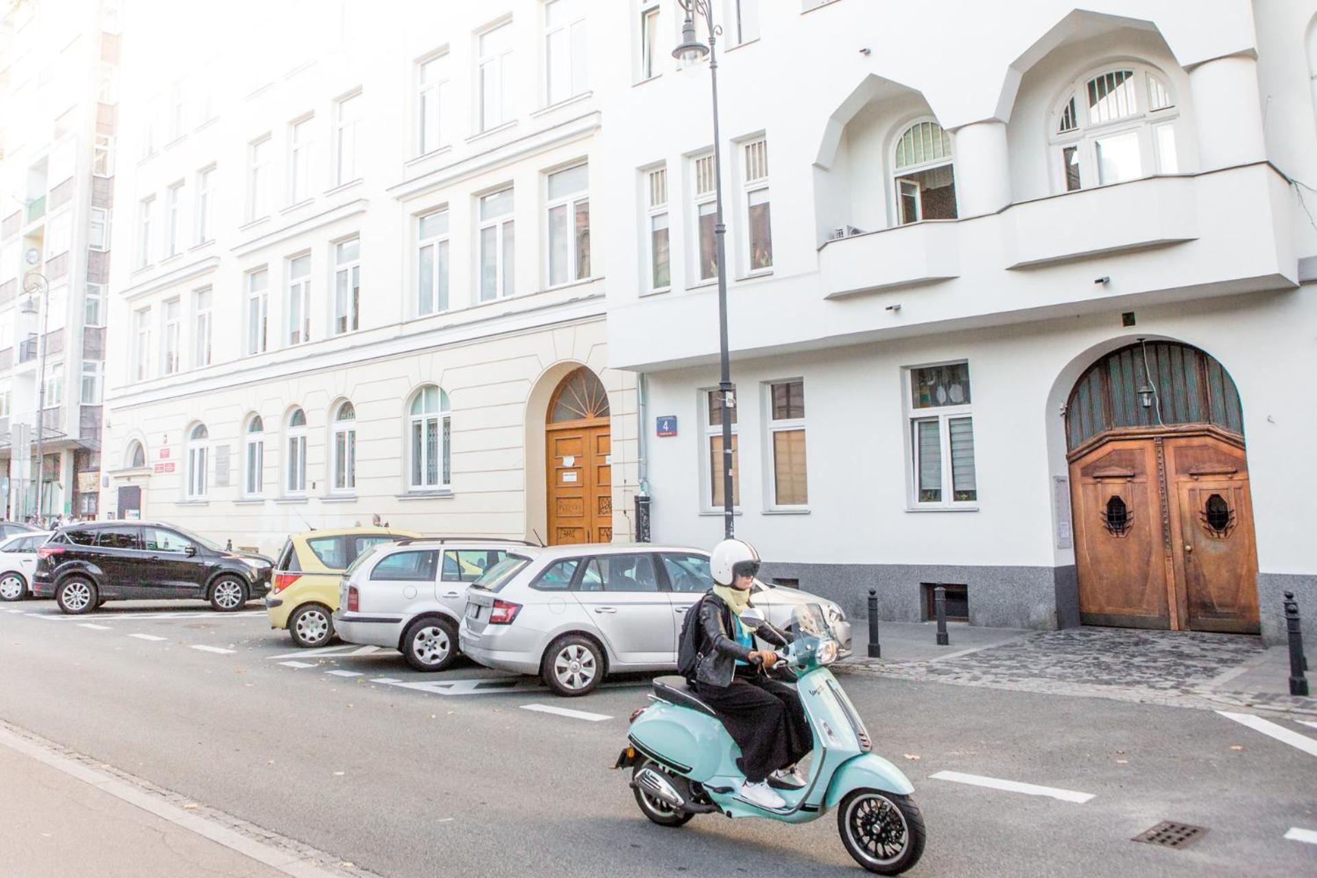 Oomph Vintage 2Br Gem Steps From Politechnika Apartment Warsaw Ngoại thất bức ảnh